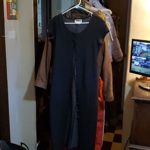 Short sleeve black maxi